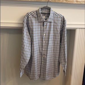 Men’s casual button down shirt